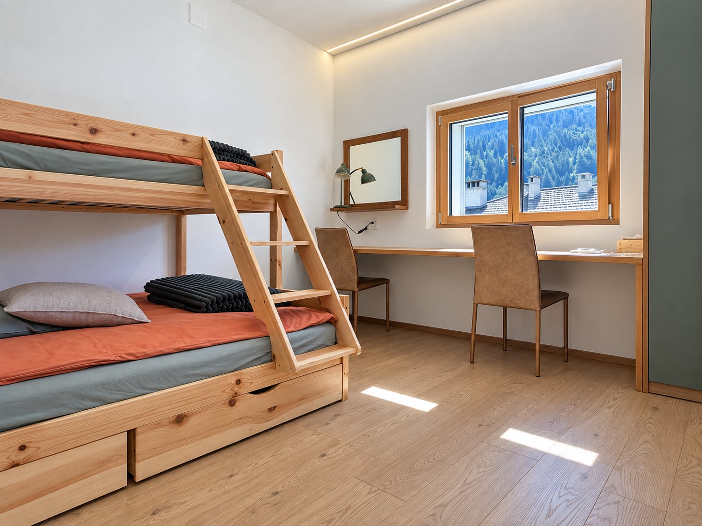 Seconda camera con letto a castello e scrittoio